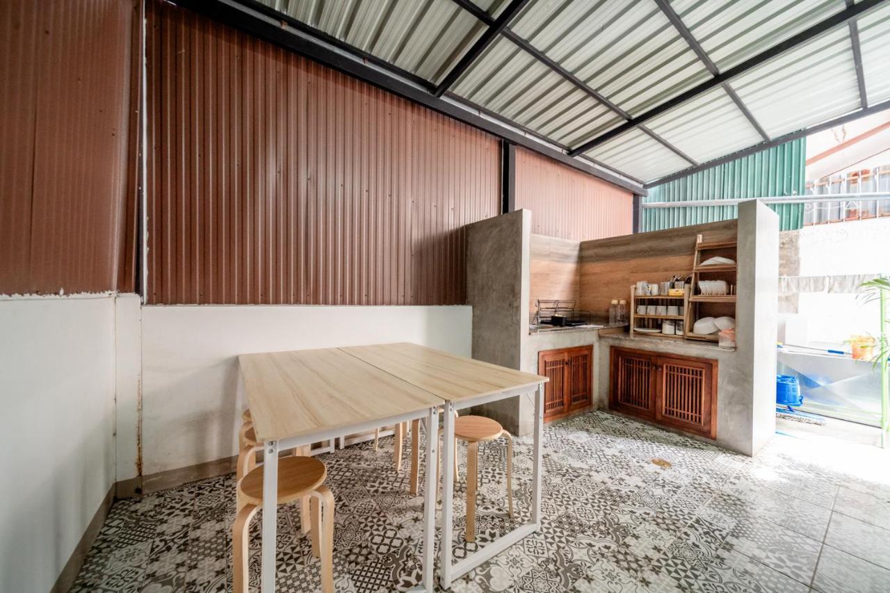 Socialer Coliving & Coworking Space Chiang Mai Esterno foto