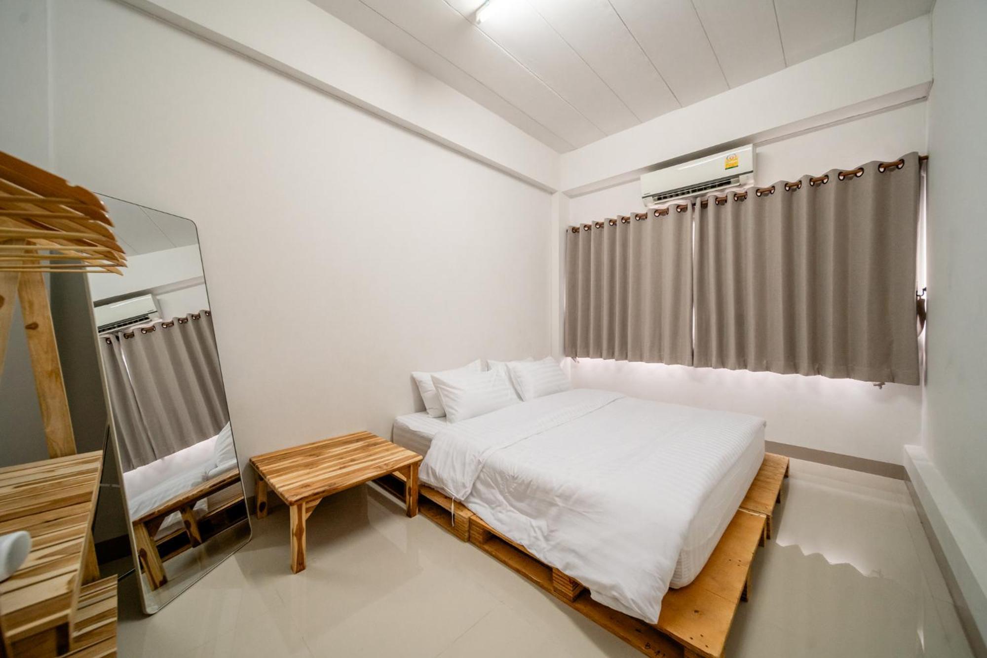 Socialer Coliving & Coworking Space Chiang Mai Esterno foto