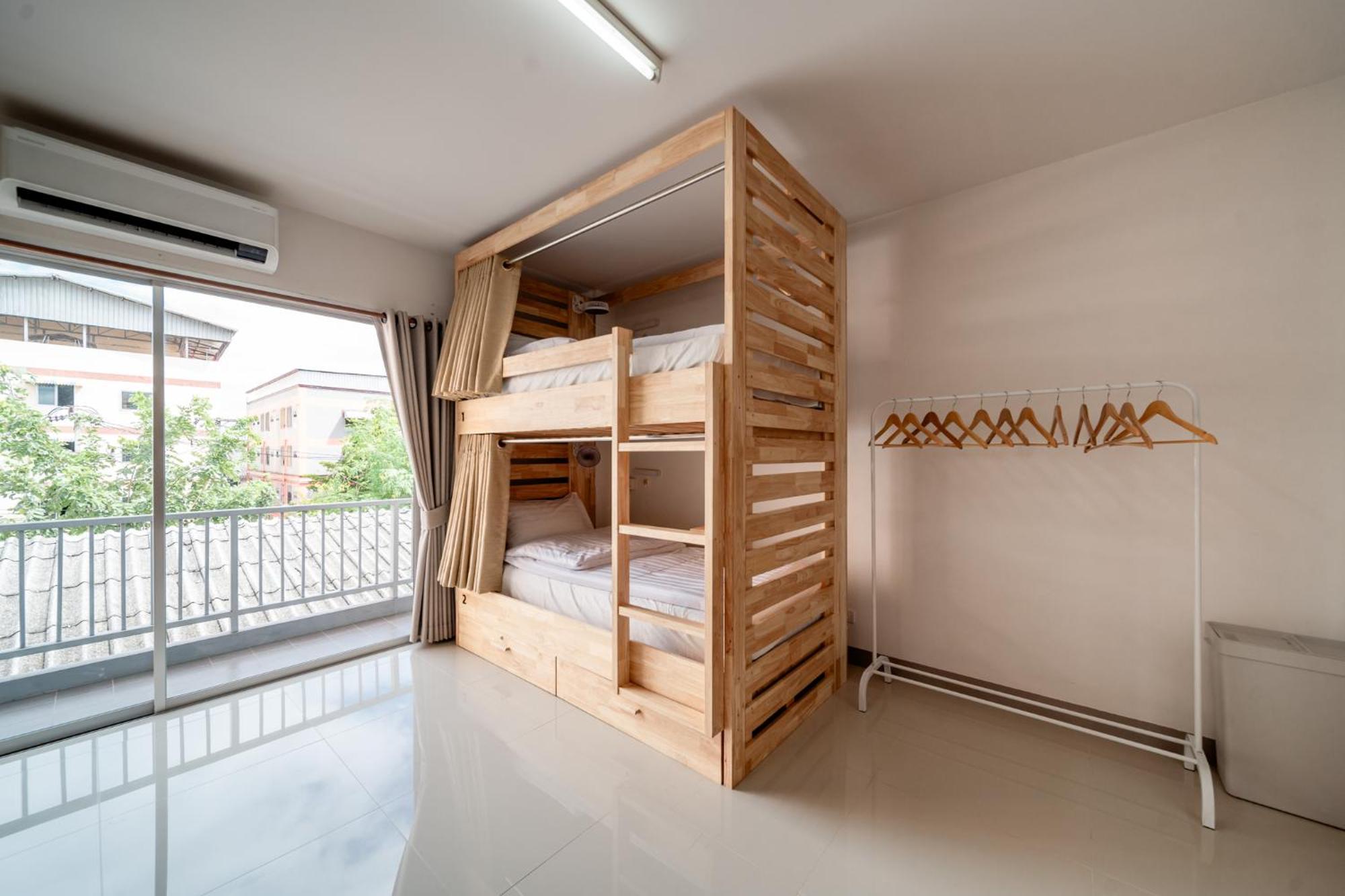Socialer Coliving & Coworking Space Chiang Mai Esterno foto