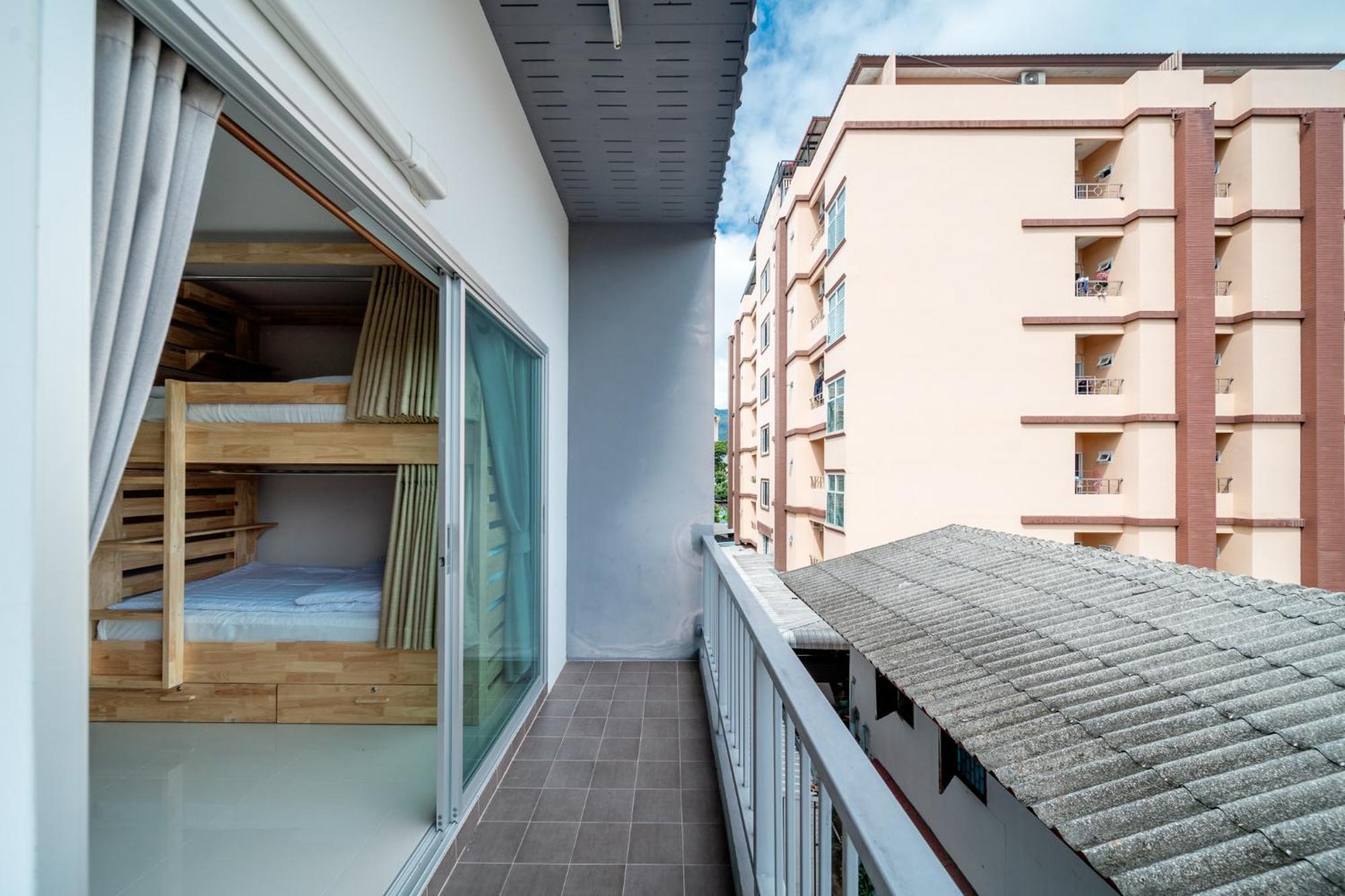 Socialer Coliving & Coworking Space Chiang Mai Esterno foto