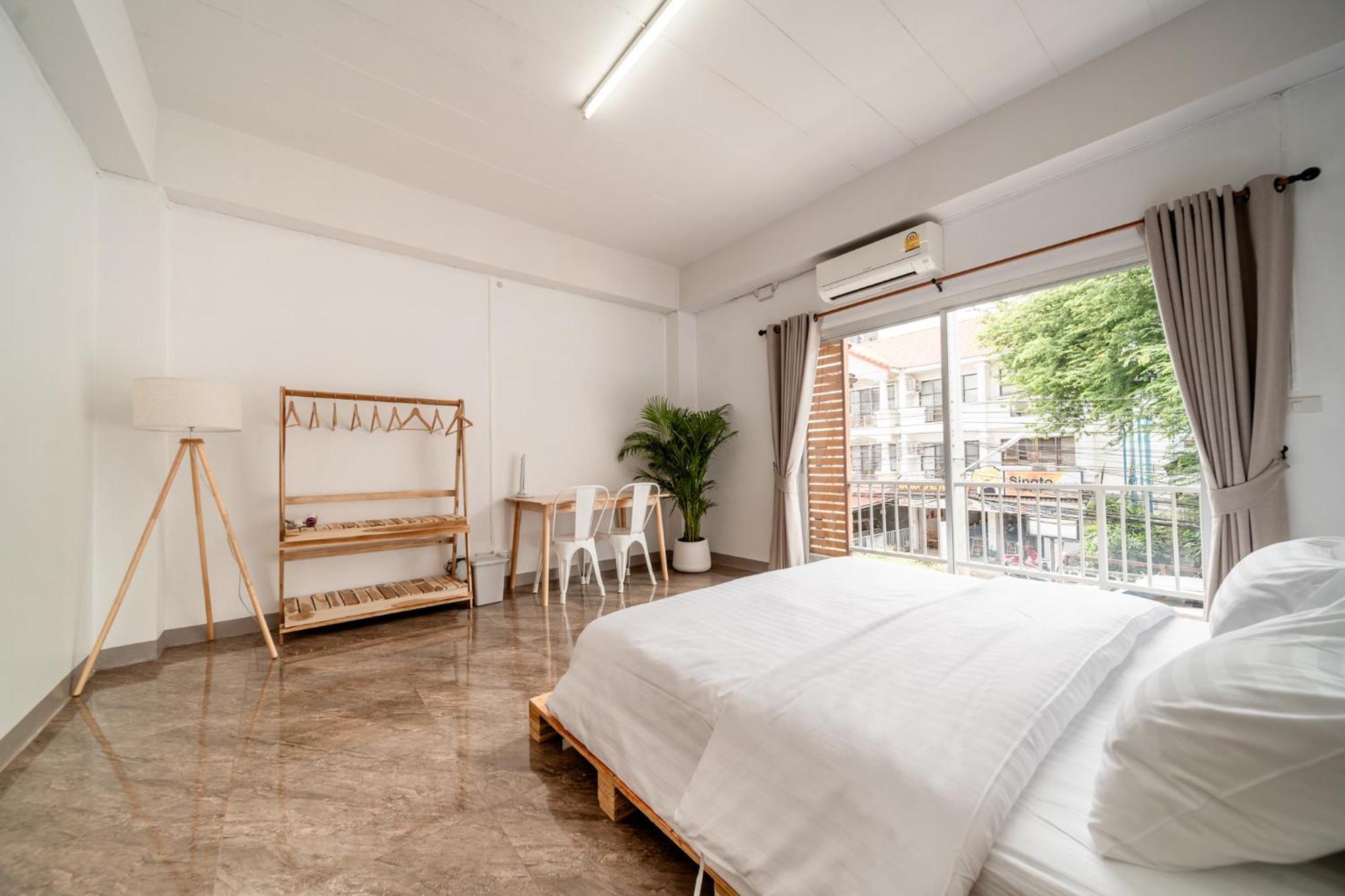 Socialer Coliving & Coworking Space Chiang Mai Esterno foto